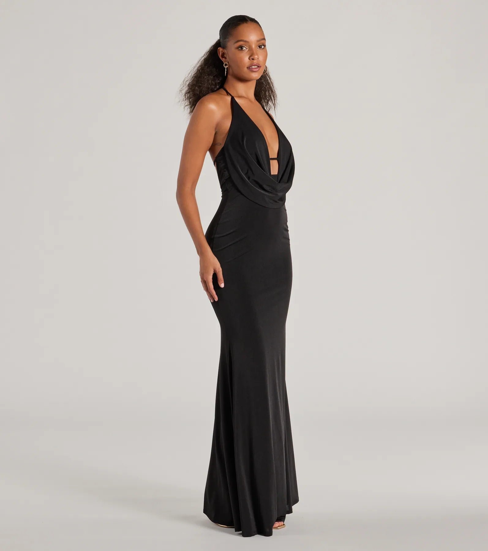 05002-8672_4_BLACK_KatherineHalterOpenBackMermaidFormalDress.jpg